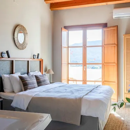Country house Castell De La Solana