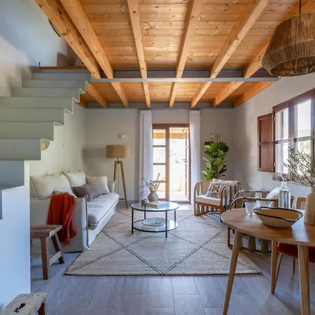Castell De La Solana Country house *